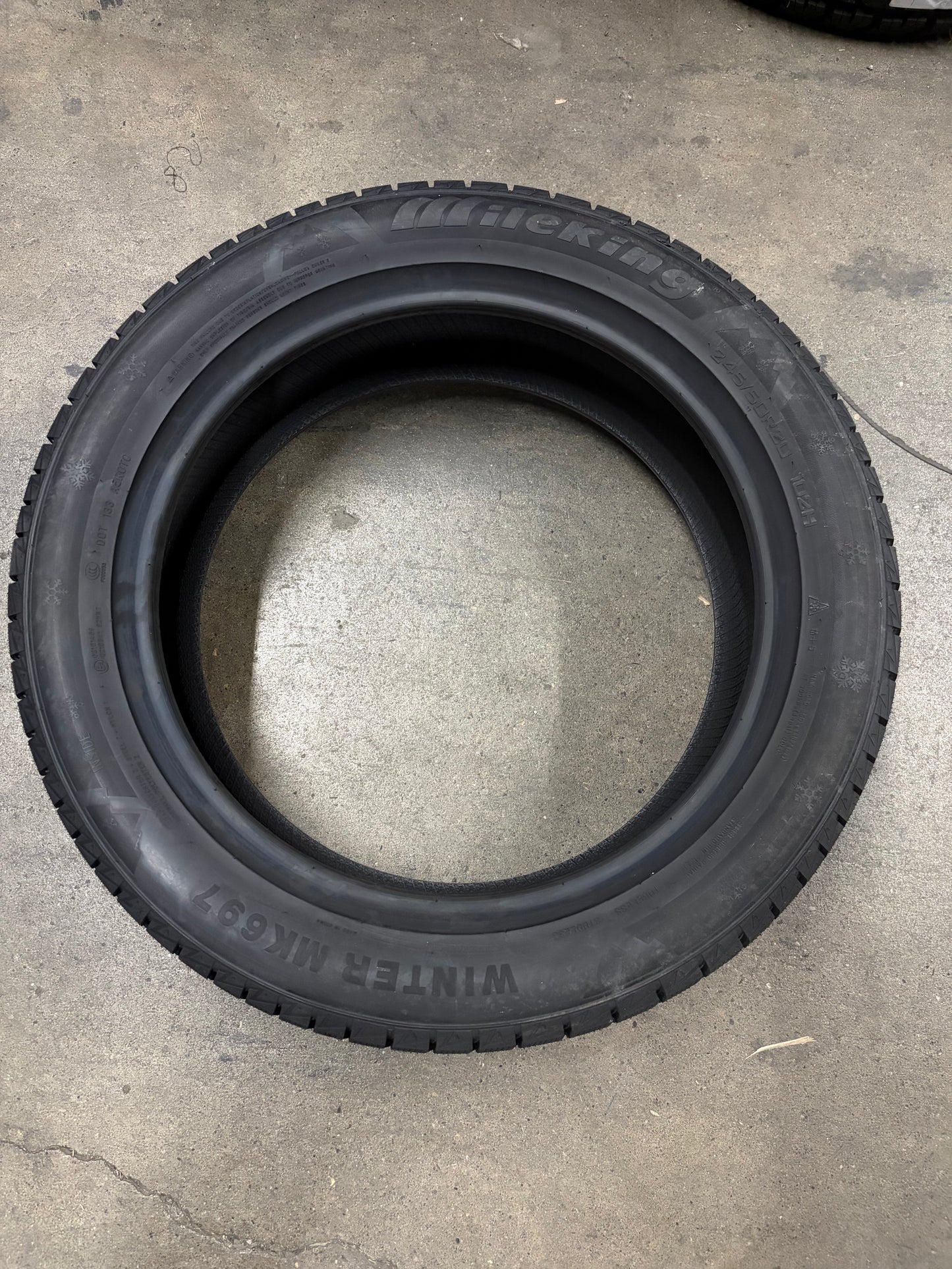 245/50R20 Winter Haida Mileking